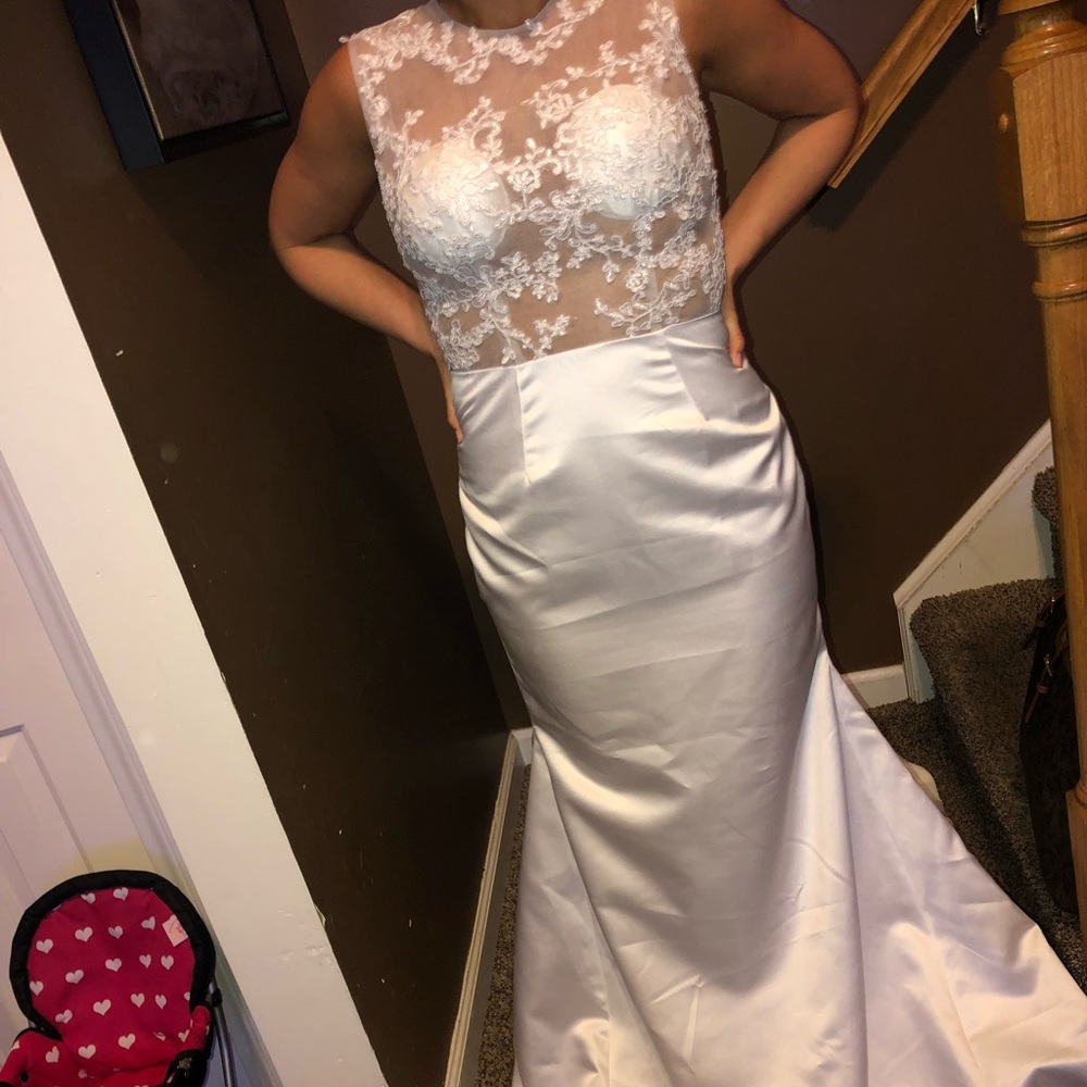 White Formal Gown💄